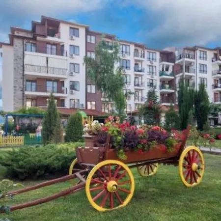 Апартаменти Apollo 4 The Place For Families With Children